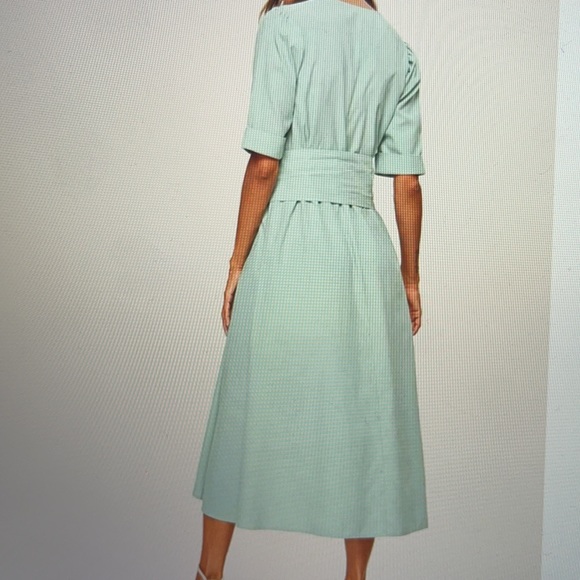Mint green dress - Picture 3 of 9